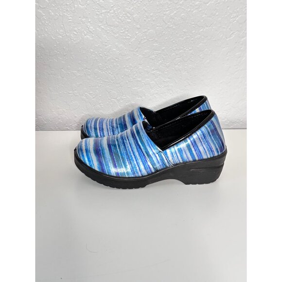 Easy Street Laurie Striped Blue& Silver Women's Clogs Non-Slip Size 5.1/2M - Picture 2 of 8